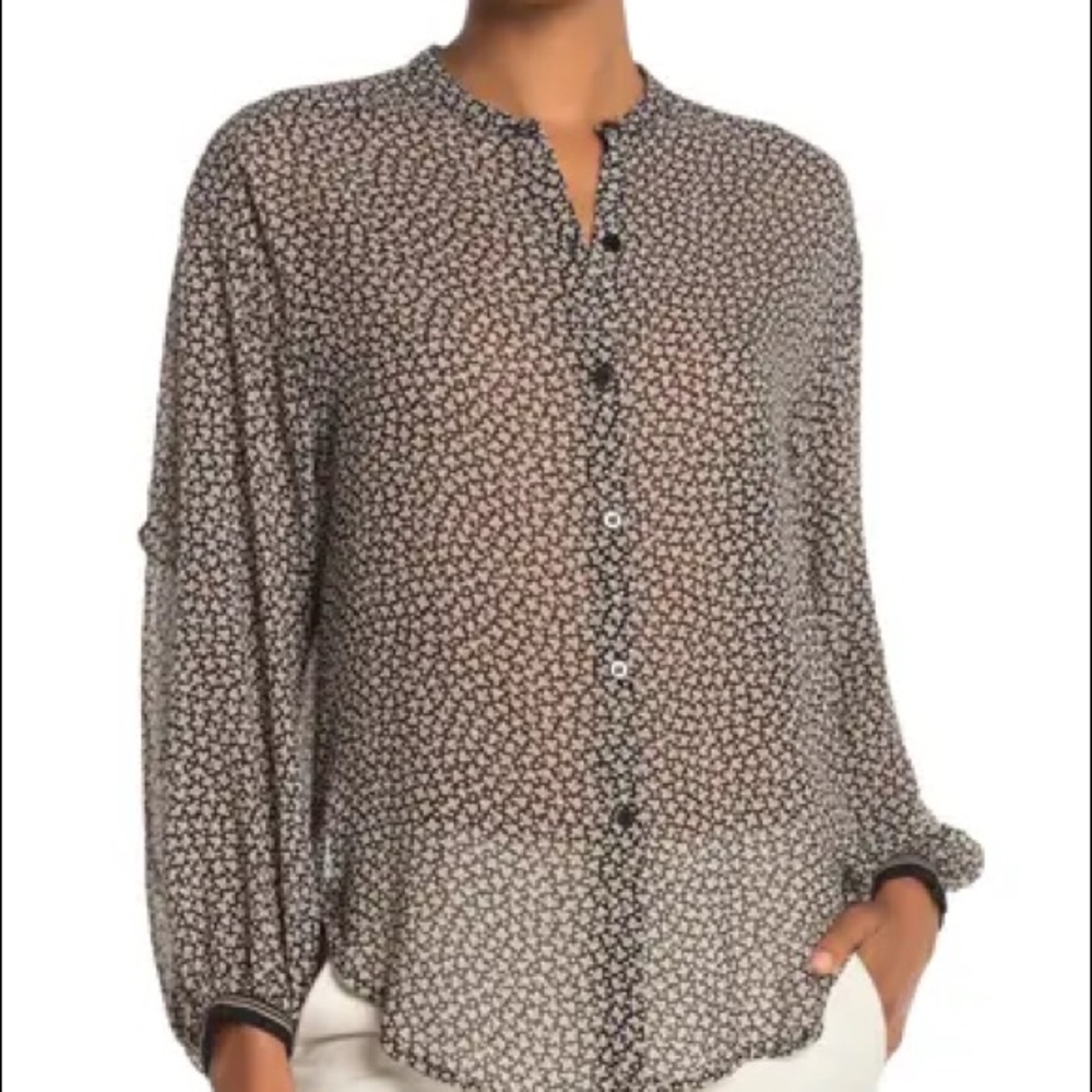 Max Studio
Print Ruffle Back Chiffon Top - Picture 5 of 6